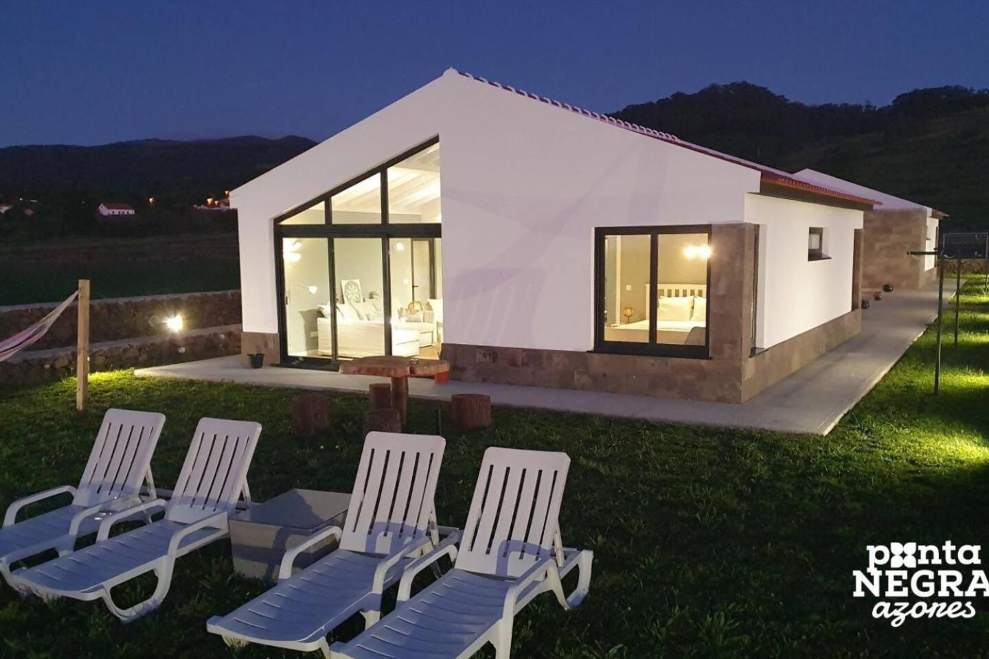 Beer House By Pontanegraazores Altares 外观 照片