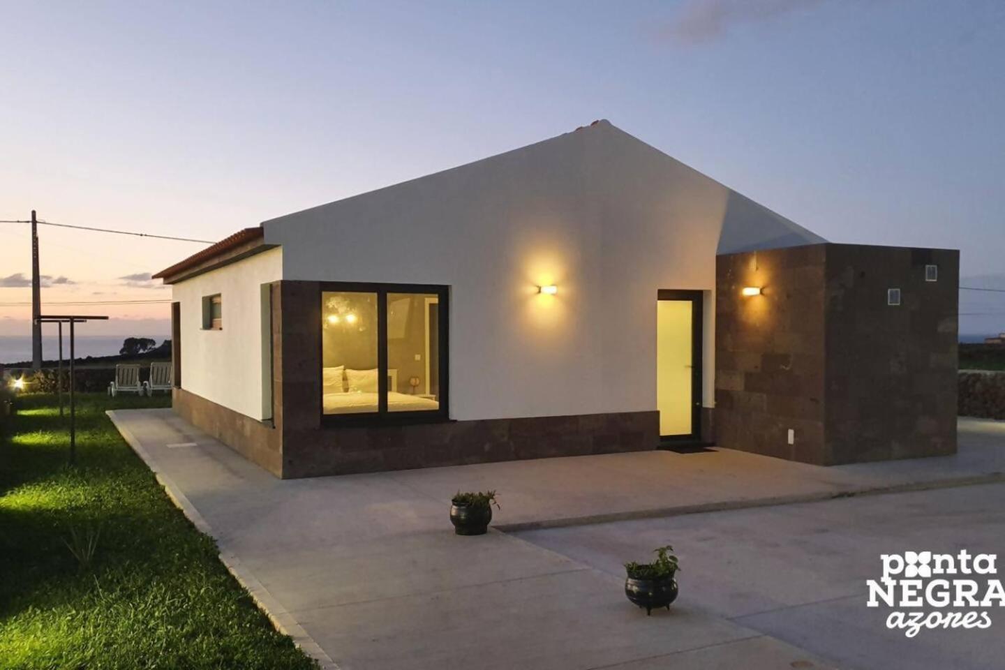Beer House By Pontanegraazores Altares 外观 照片